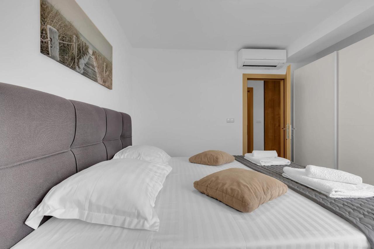 Ivan Sea View Apartment Makarska Esterno foto