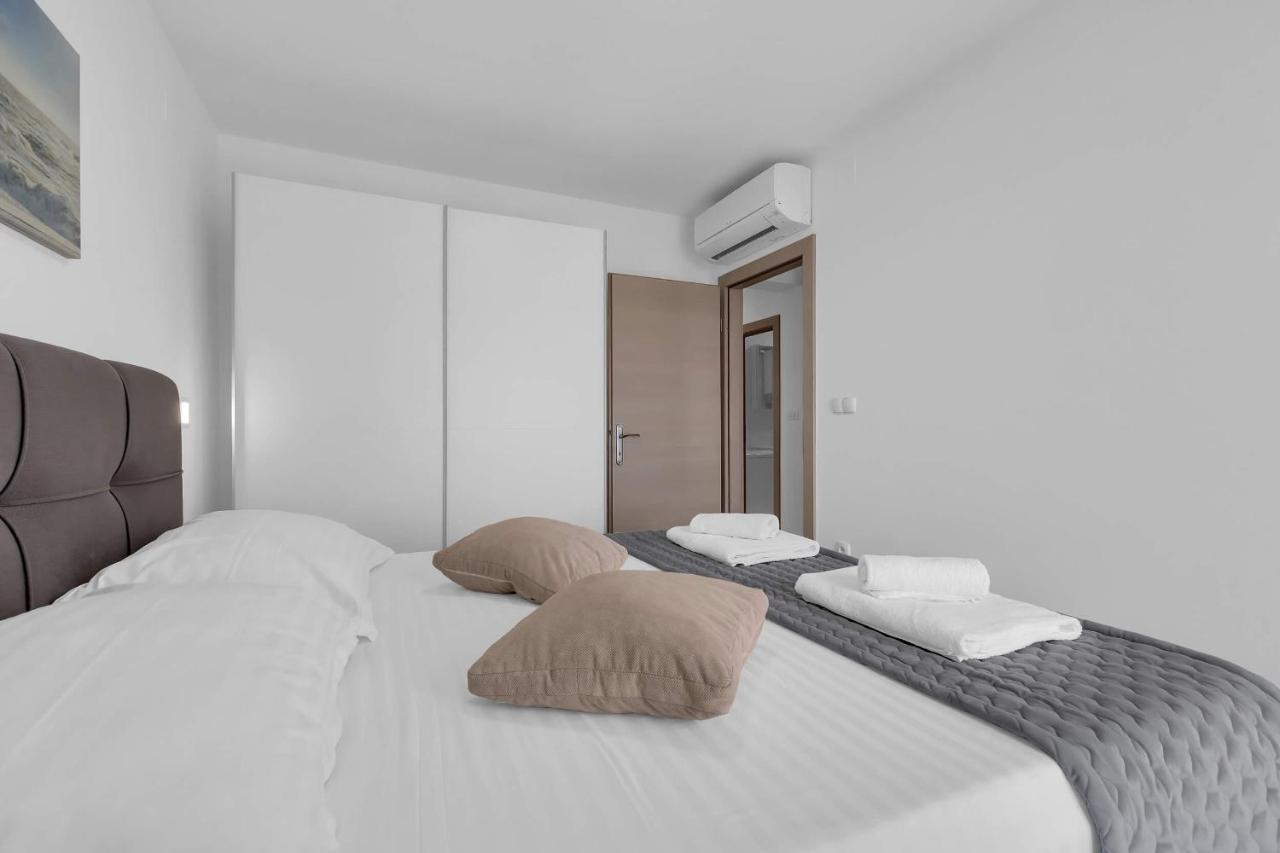Ivan Sea View Apartment Makarska Esterno foto